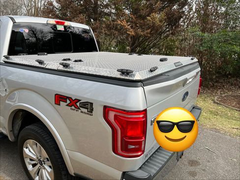 Used 2016 Ford F150 Lariat w/ Equipment Group 501A Mid image 17