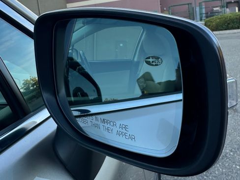 Used 2018 Subaru Outback 2.5i Limited w/ Popular Package #2 image 17