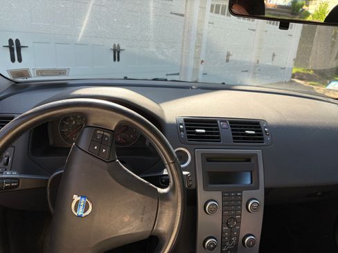 Used 2009 Volvo C30 FWD image 12