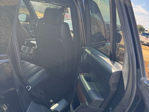 Used 2016 Land Rover Range Rover Supercharged image 8