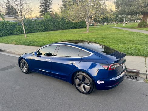 Used 2018 Tesla Model 3 Long Range image 23