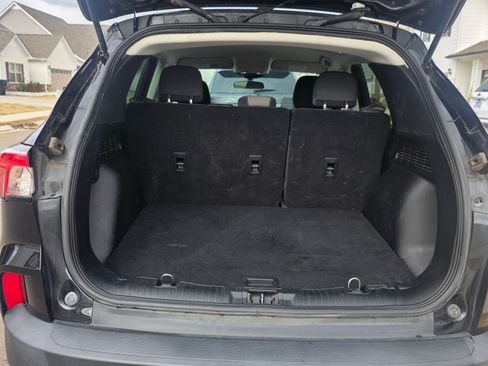 Used 2021 Ford Escape S image 12