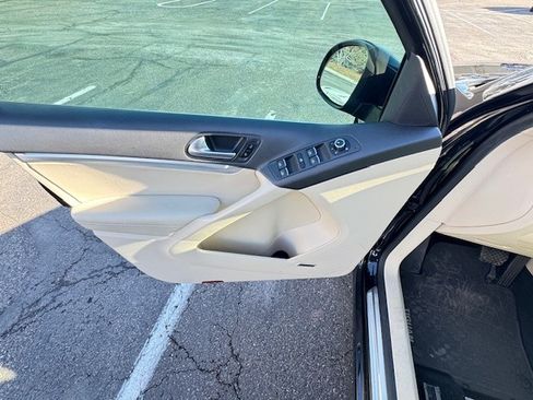 Used 2012 Volkswagen Tiguan SEL image 23