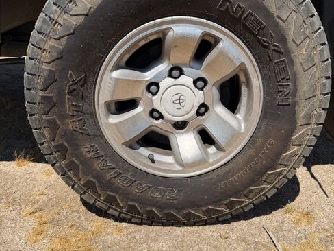 Used 2000 Toyota Tacoma PreRunner RWD image 10