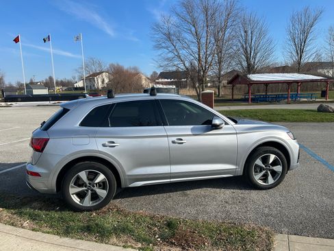 Used 2022 Audi Q5 2.0T Premium Plus w/ Premium Plus Package image 9