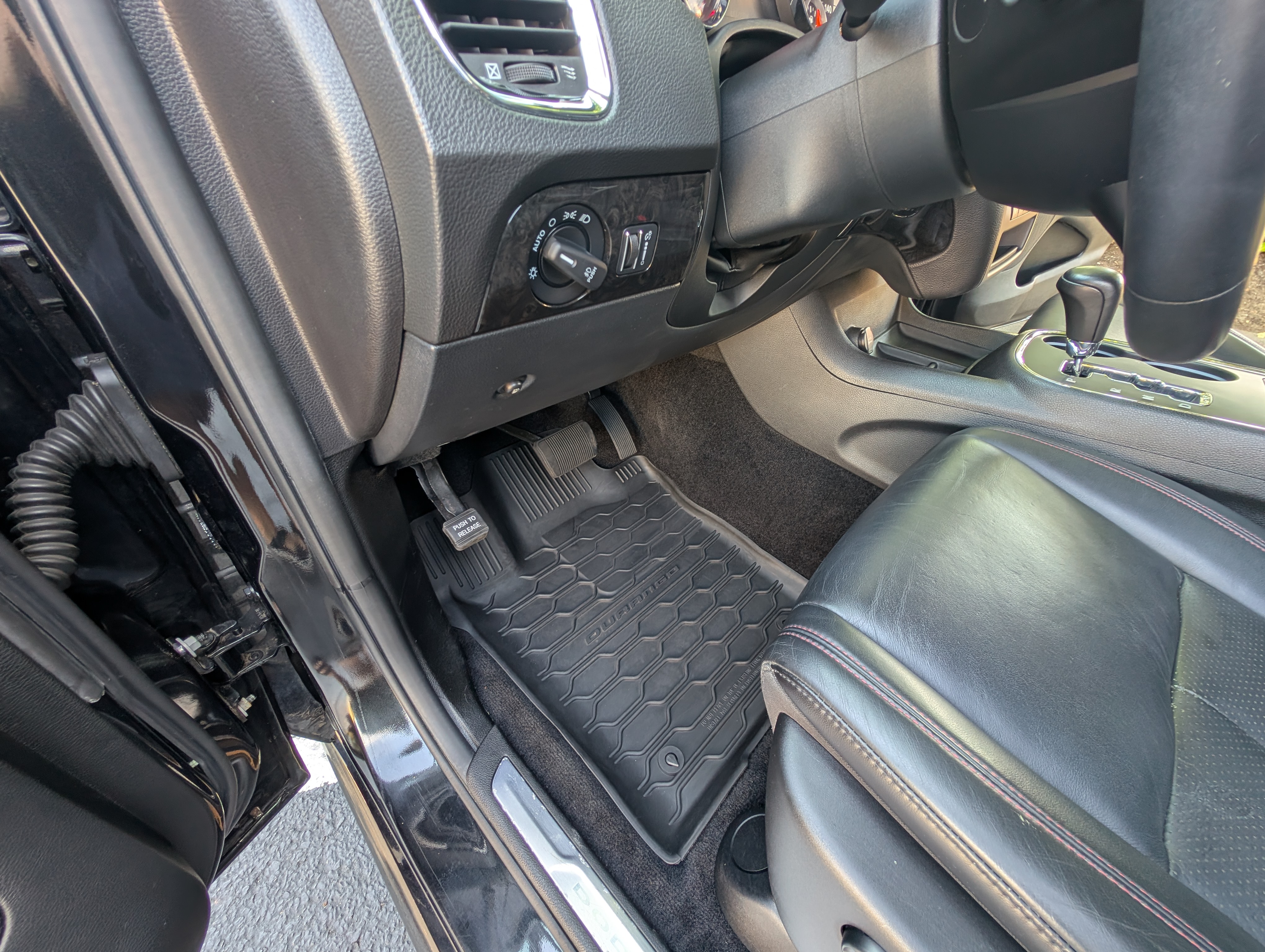 Used 2013 Dodge Durango R/T w/ Leather Interior Group RWD image 22