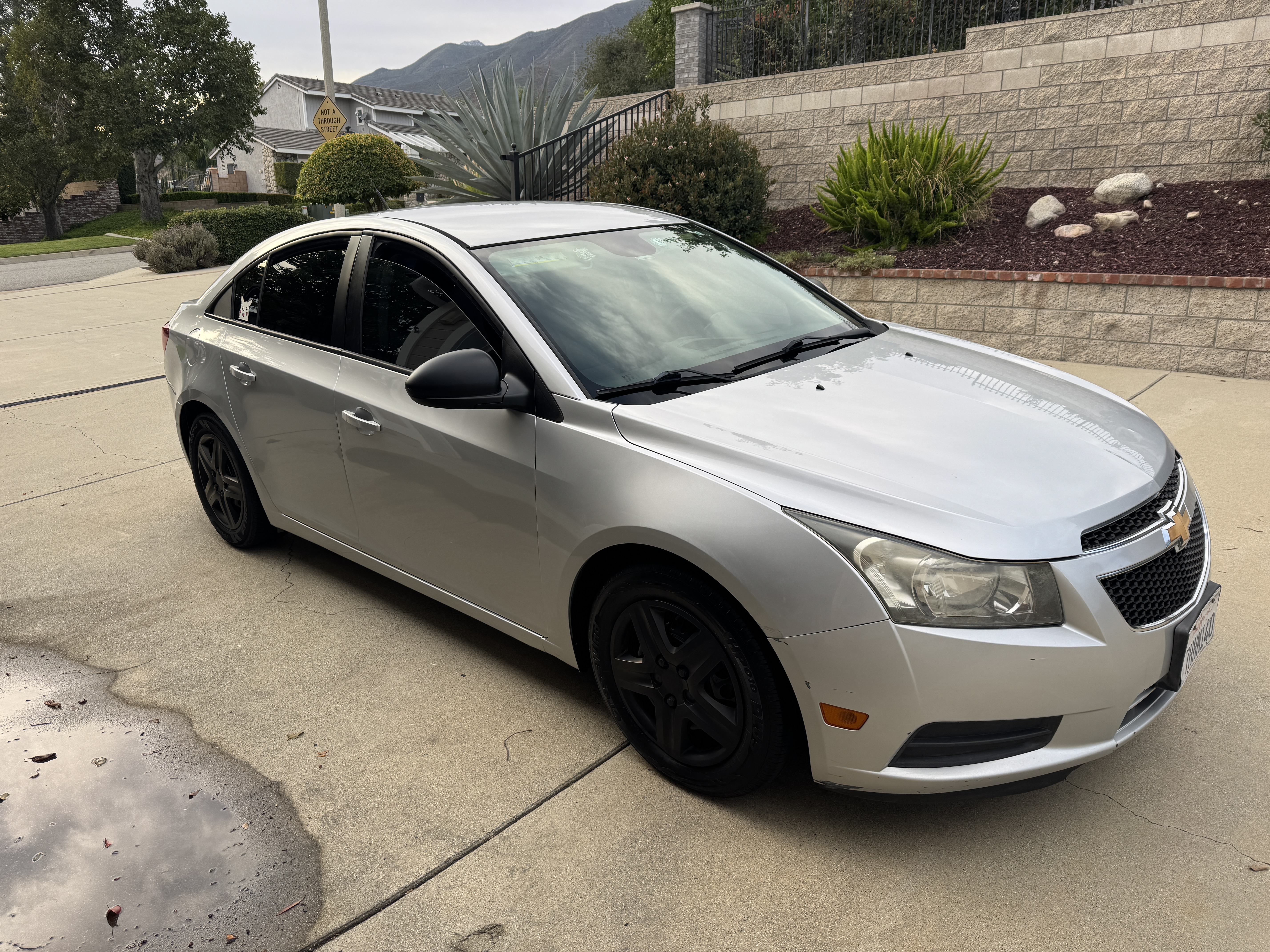 Used 2014 Chevrolet Cruze LS FWD image 9