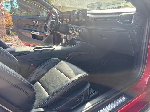 Used 2024 Ford Mustang GT Premium image 15