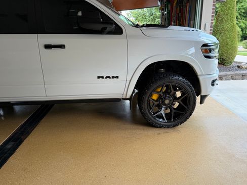 Used 2024 RAM 1500 Limited AWD/4WD image 4