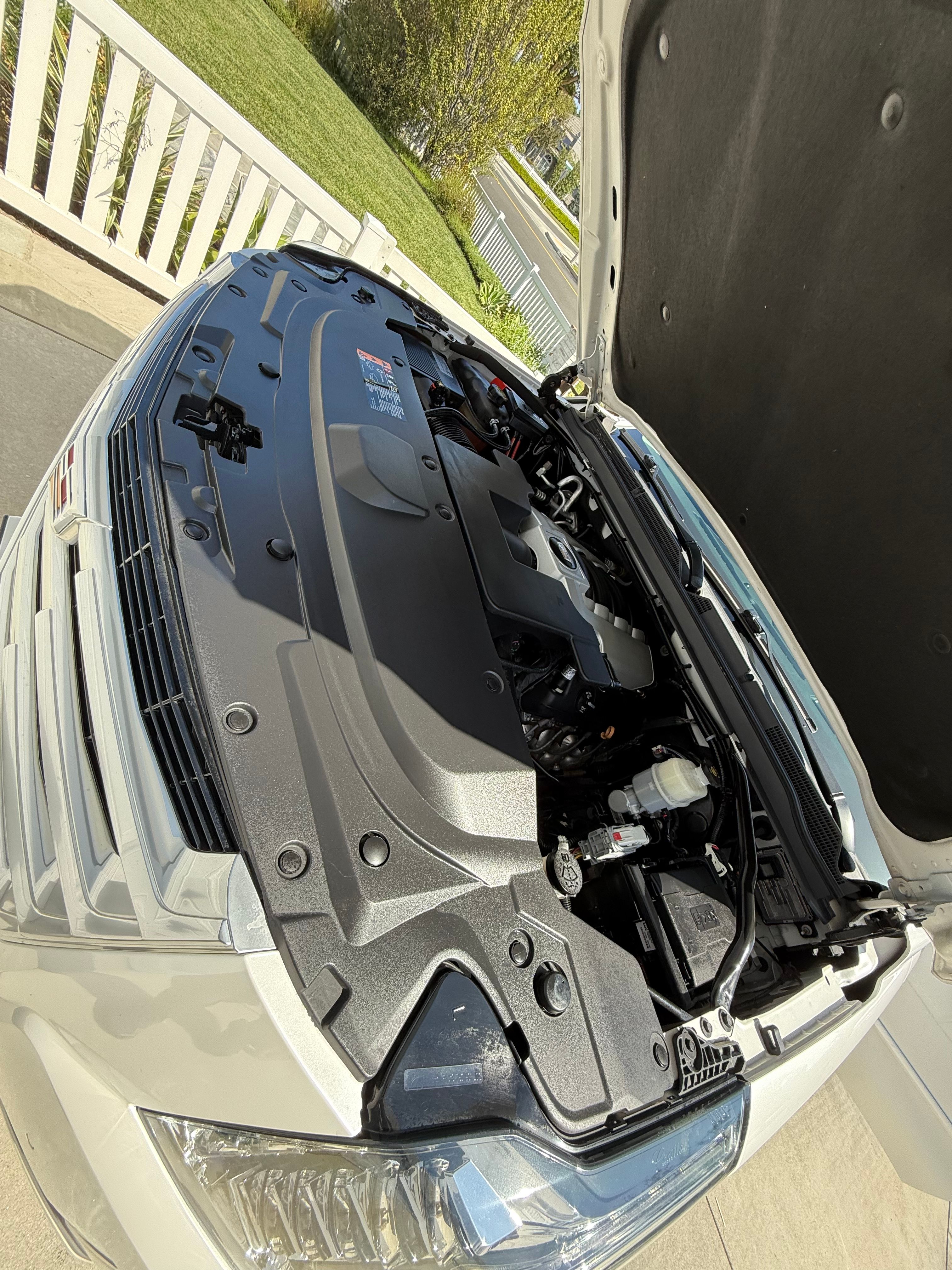Used 2019 Cadillac Escalade ESV Premium Luxury AWD/4WD image 10