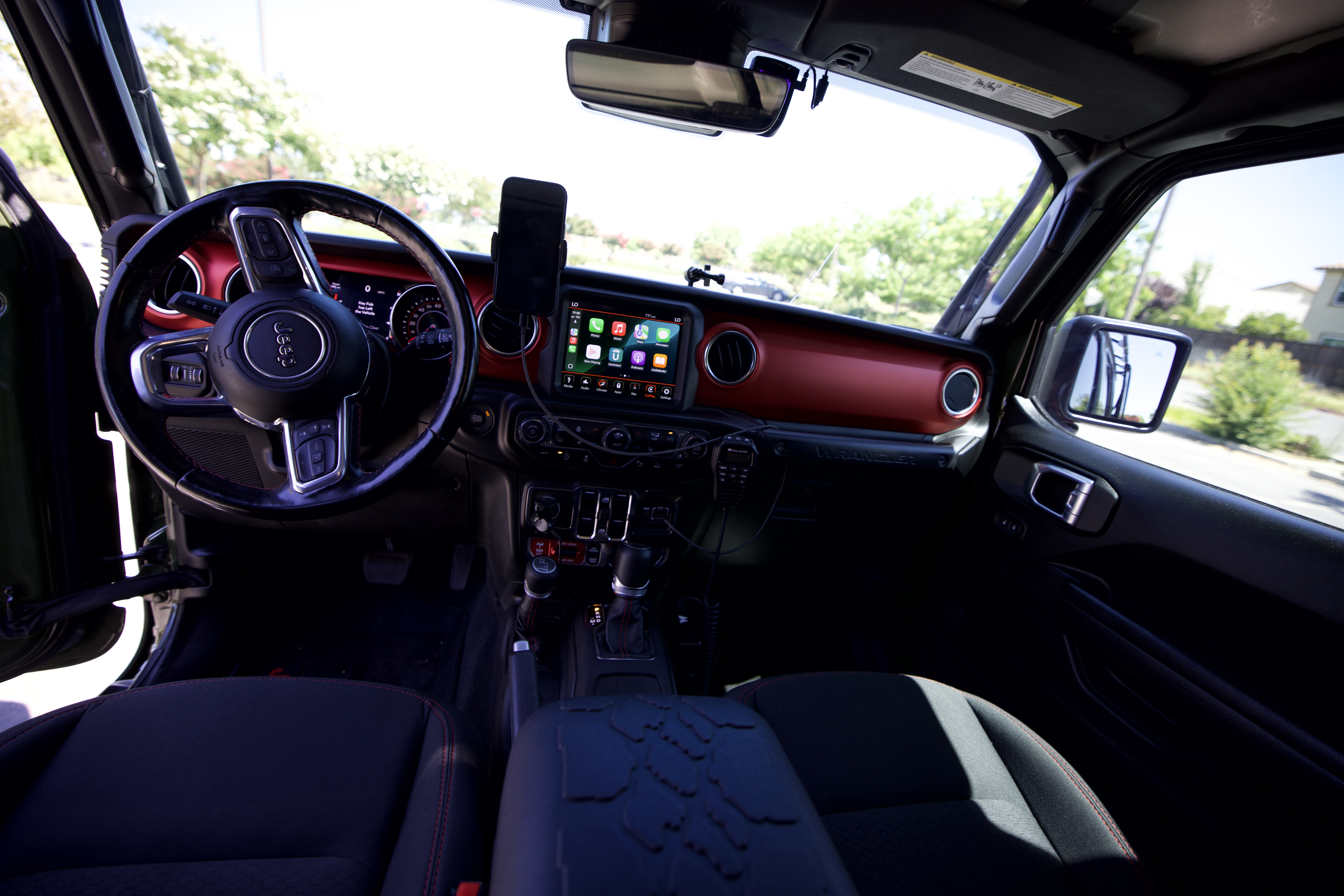 Used 2021 Jeep Wrangler Unlimited Rubicon w/ Dual Top Group AWD/4WD image 17