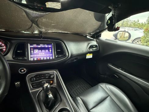 Used 2017 Dodge Challenger R/T Plus image 22