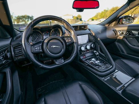 Used 2014 Jaguar F-TYPE S image 18
