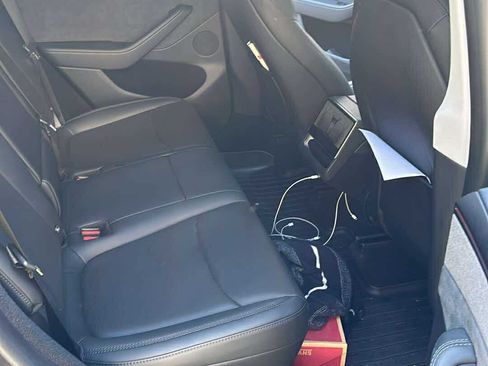 Used 2026 Tesla Model Y Long Range image 10