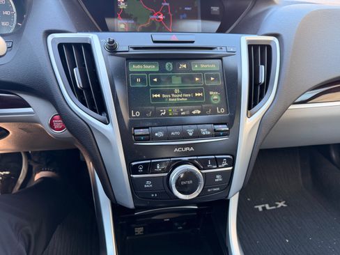 Used 2016 Acura TLX V6 SH-AWD w/ Advance Package image 10
