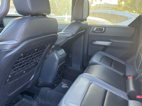 Used 2023 Ford Bronco Black Diamond image 16