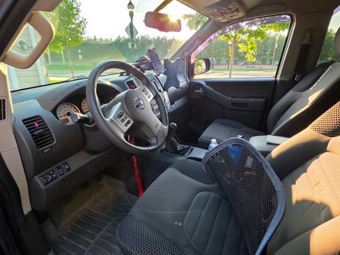 Used 2015 Nissan Xterra PRO-4X AWD/4WD image 9