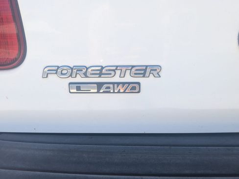 Used 2002 Subaru Forester L AWD/4WD image 10