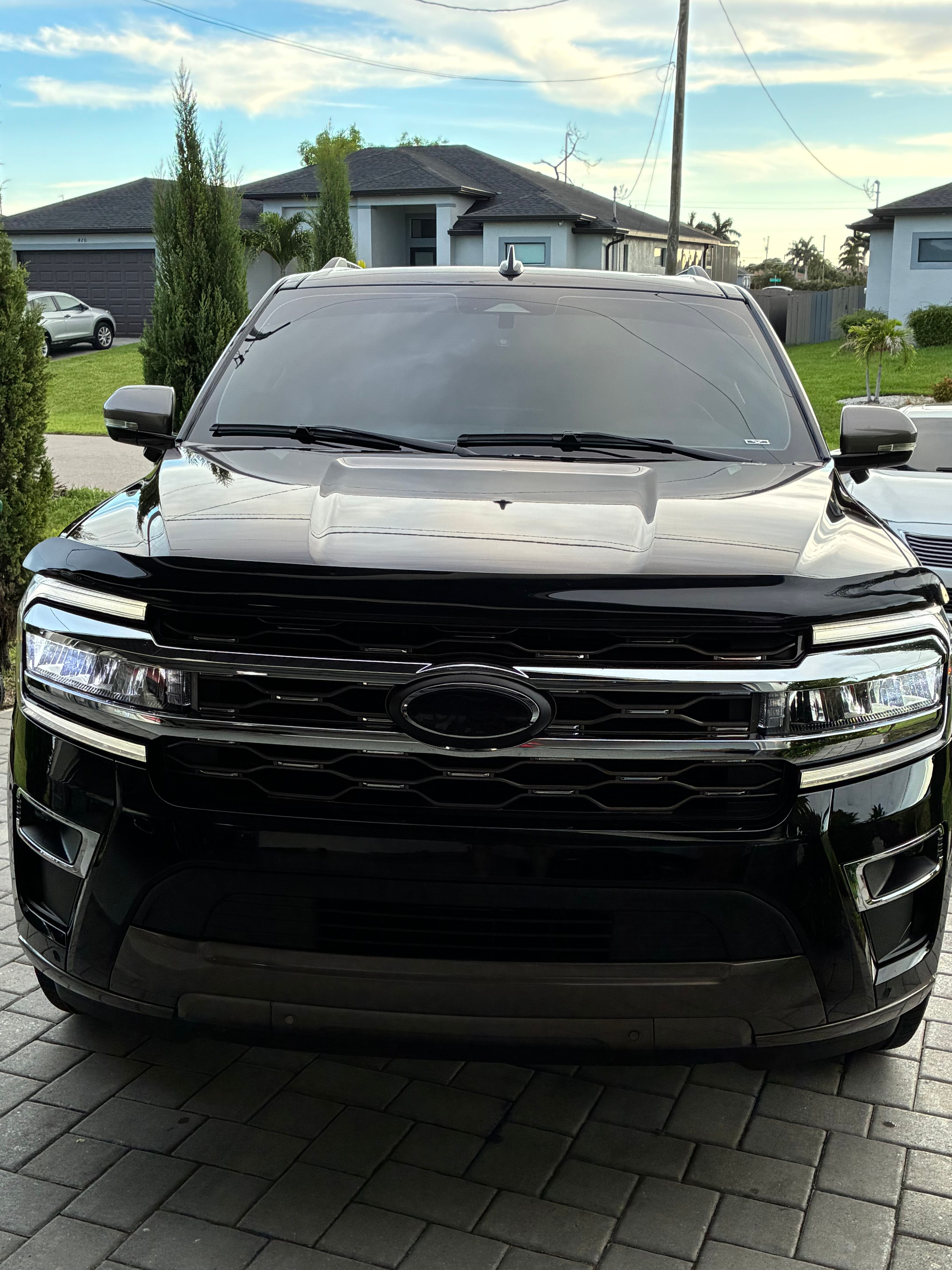 Used 2024 Ford Expedition King Ranch RWD image 1