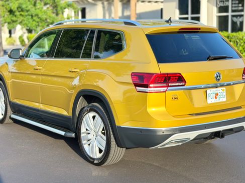 Used 2018 Volkswagen Atlas SEL Premium AWD/4WD image 4
