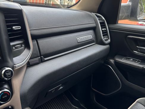 Used 2021 RAM 1500 Laramie AWD/4WD image 18