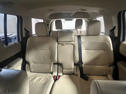 Used 2016 Ford Flex Limited AWD/4WD image 9
