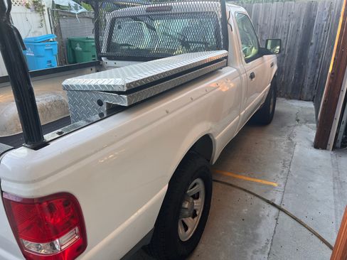 Used 2011 Ford Ranger XL RWD image 2