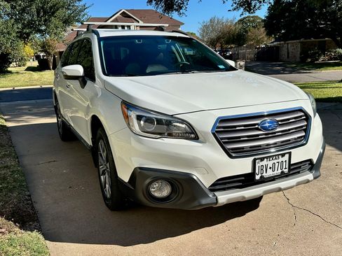 Used 2017 Subaru Outback 3.6R Touring w/ Popular Package #5A image 2
