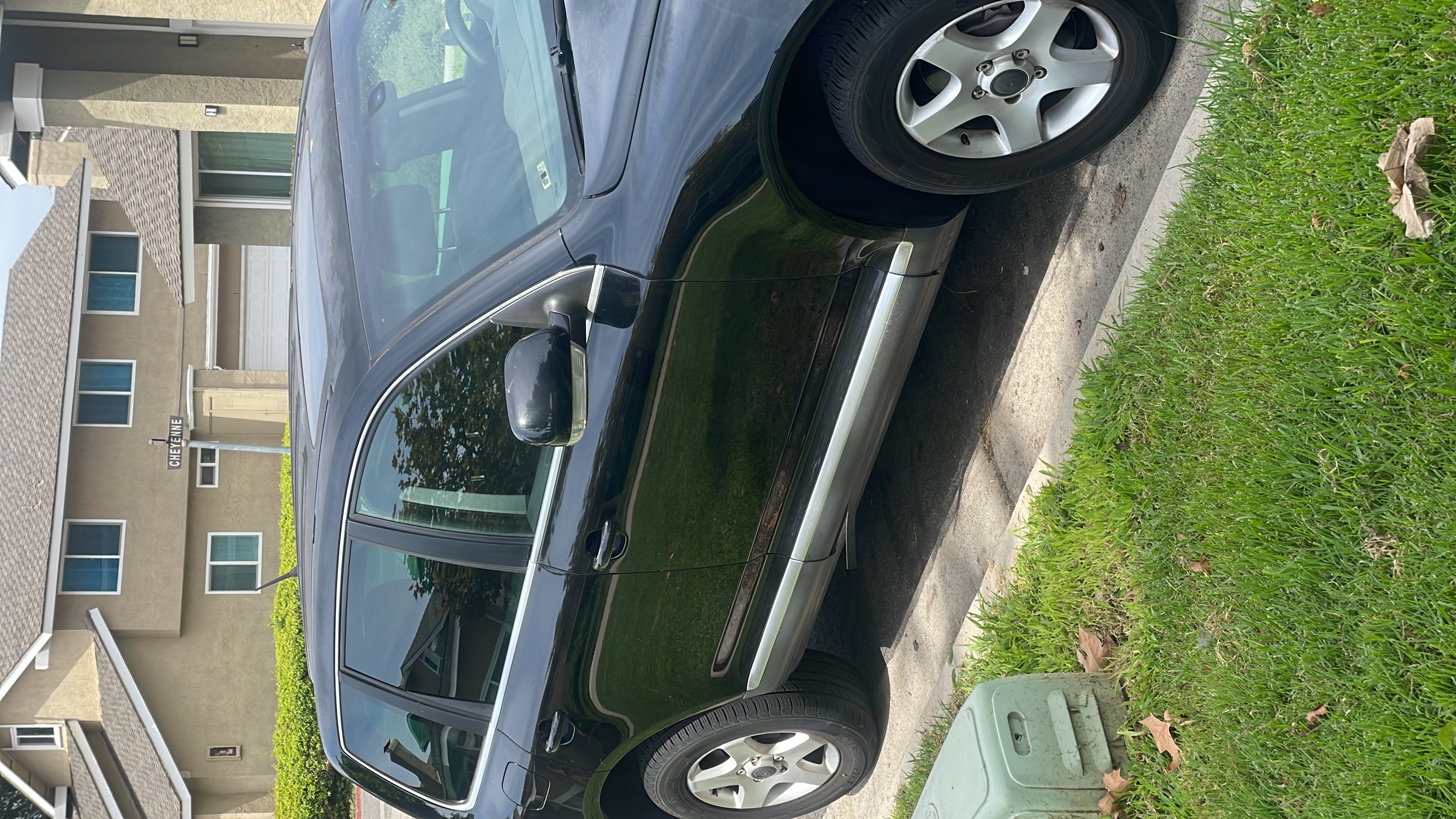 Used 2006 Volkswagen Touareg V6 AWD/4WD image 4