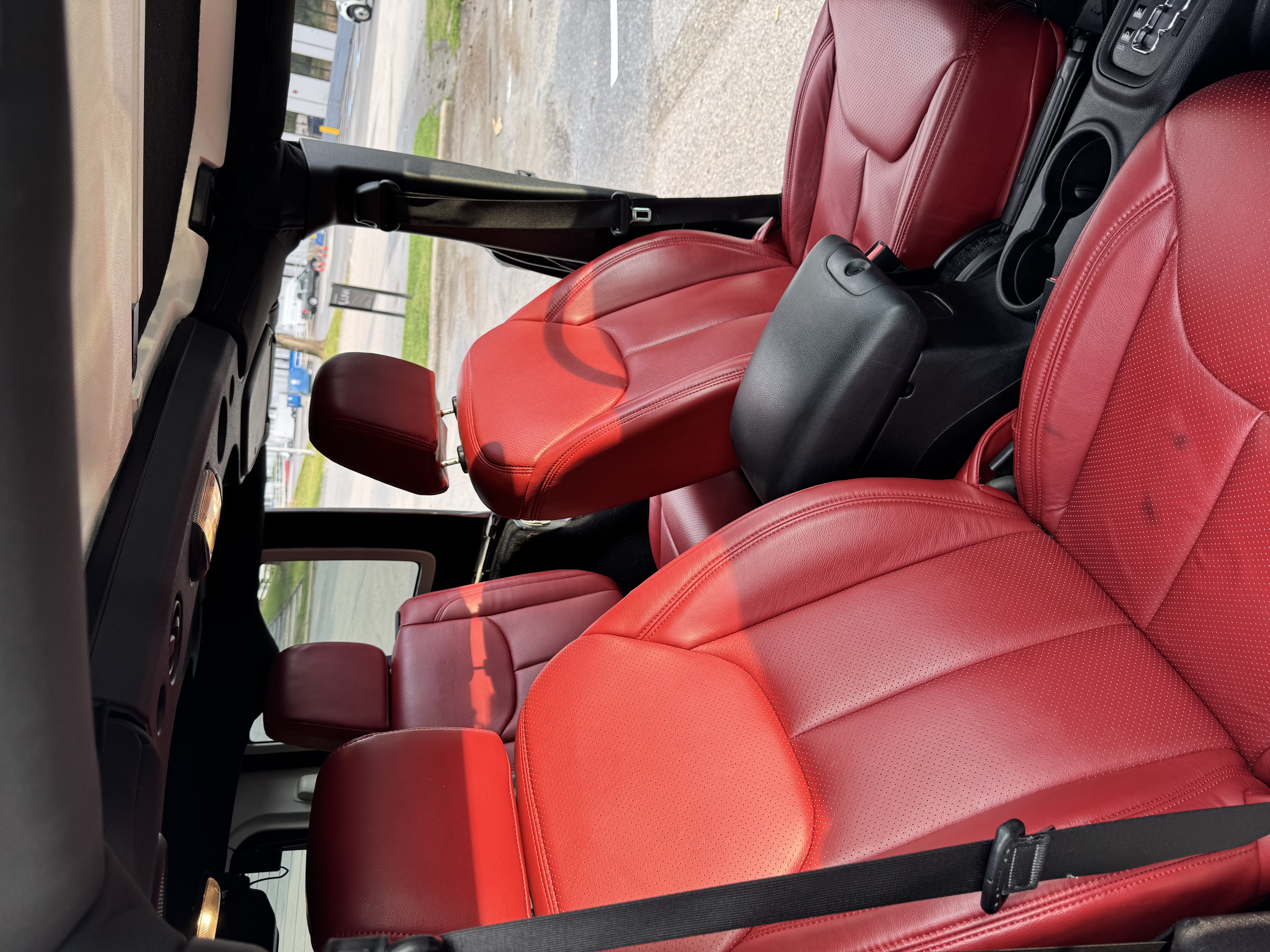 Used 2018 Jeep Wrangler Unlimited Sport S AWD/4WD image 21
