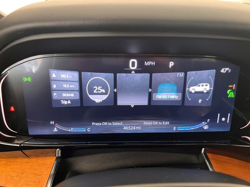 Used 2022 Jeep Grand Wagoneer Series III w/ Rear Seat Video Group 1 image 14