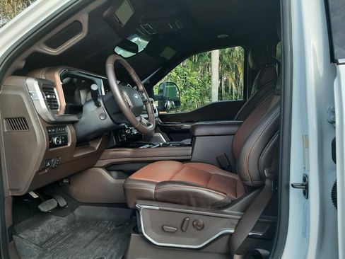 Used 2024 Ford F350 King Ranch w/ FX4 Off-Road Package image 5