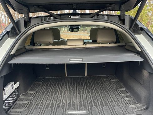 Used 2023 Land Rover Range Rover Velar S image 25