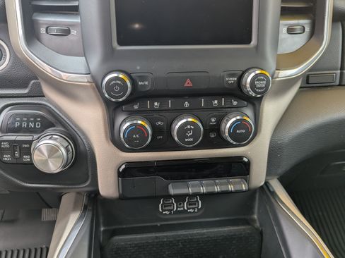 Used 2020 RAM 1500 Laramie image 14