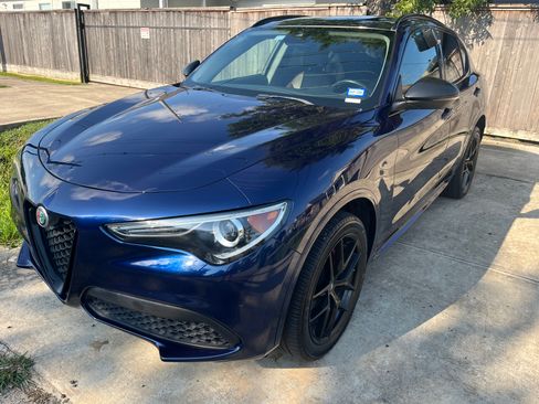 Used 2020 Alfa Romeo Stelvio Sport w/ Quick Order Package 22K Sport image 11