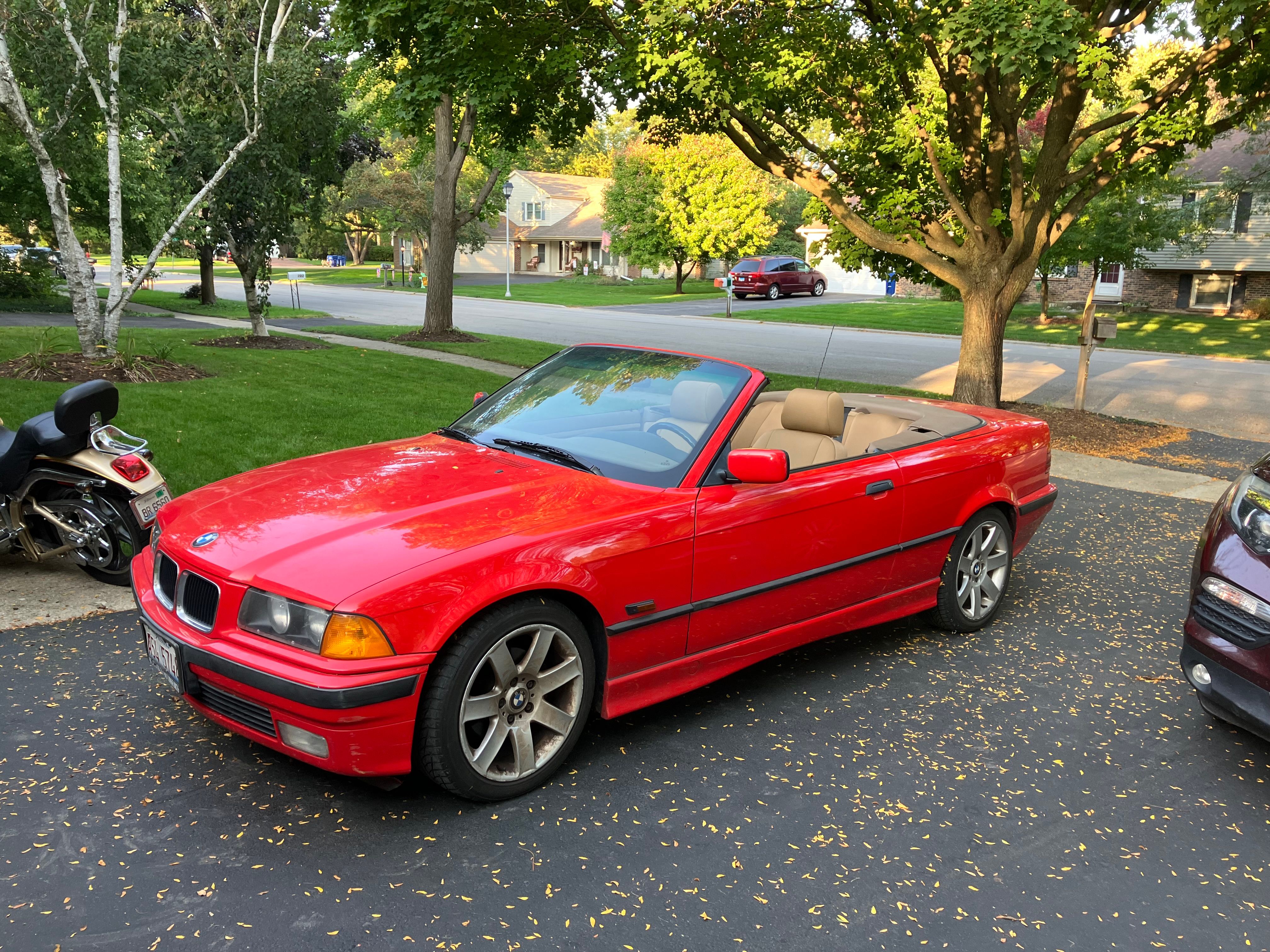 Used 1996 BMW 328i Convertible RWD image 1