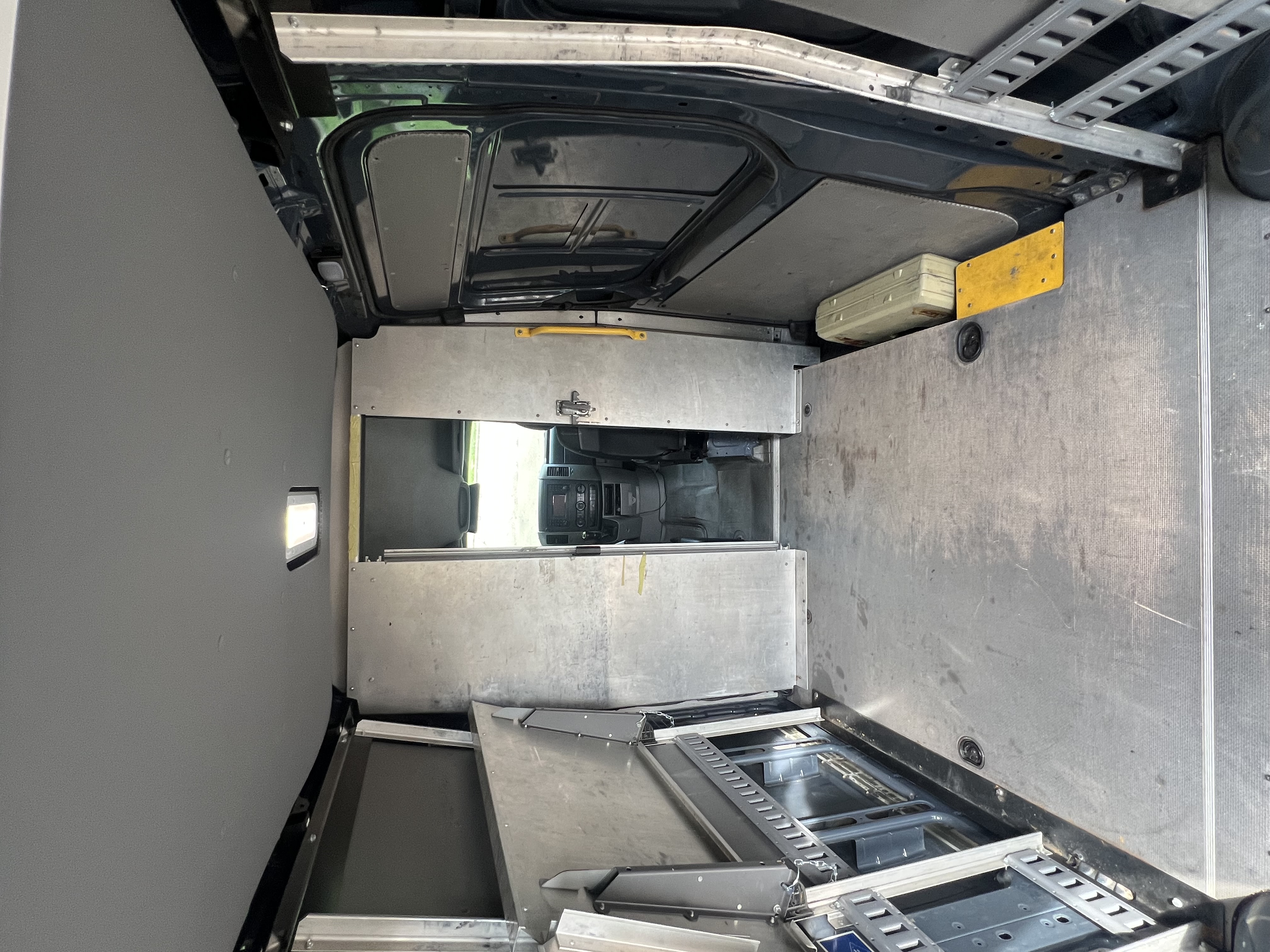 Used 2018 Mercedes-Benz Sprinter 2500 image 10