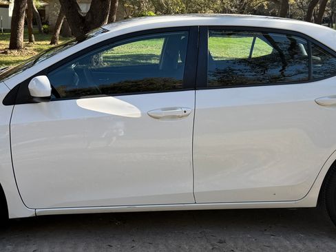 Used 2017 Toyota Corolla LE image 5