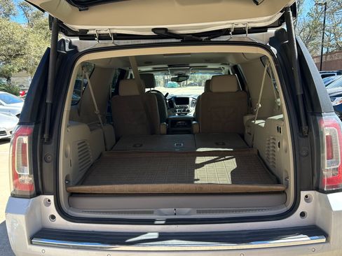 Used 2016 GMC Yukon XL Denali w/ Open Road Package image 9