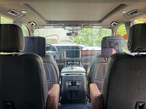 Used 2023 GMC Yukon Denali Ultimate AWD/4WD image 14