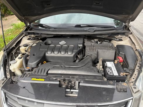 Used 2012 Nissan Altima 2.5 S FWD image 6