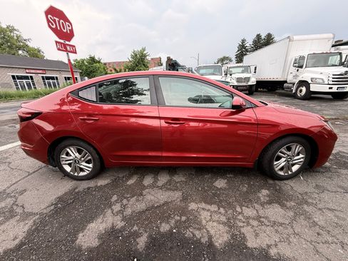 Used 2020 Hyundai Elantra SEL FWD image 5