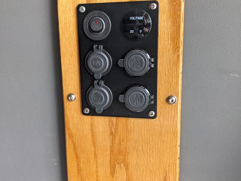 Used 2010 Ford E-350 and Econoline 350 XLT image 28