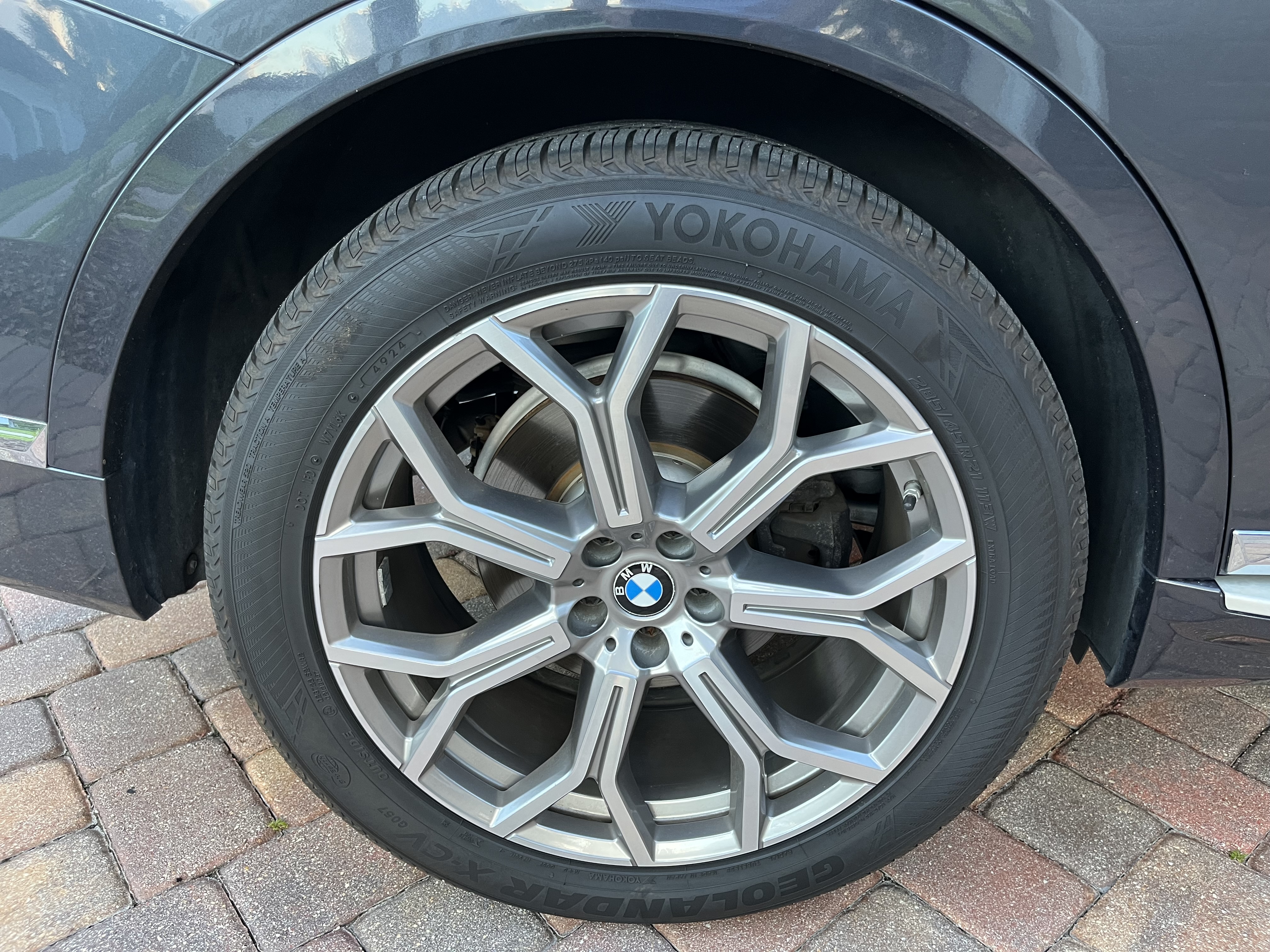 Used 2019 BMW X7 xDrive40i w/ Premium Package AWD/4WD image 11