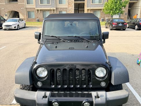 Used 2016 Jeep Wrangler Unlimited Sport AWD/4WD image 5