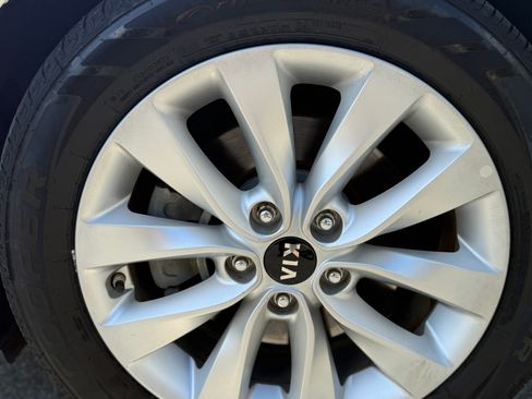 Used 2016 Kia Optima EX w/ Premium Package image 24