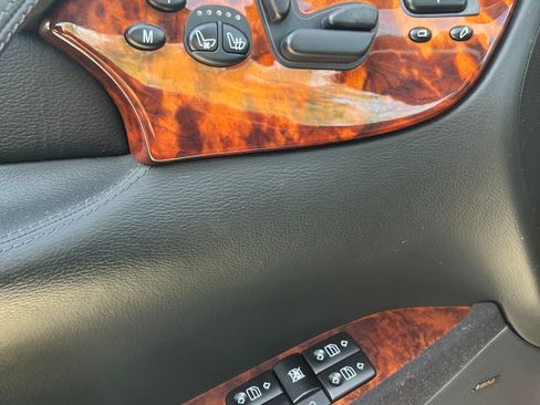 Used 2006 Mercedes-Benz CL 55 AMG image 13