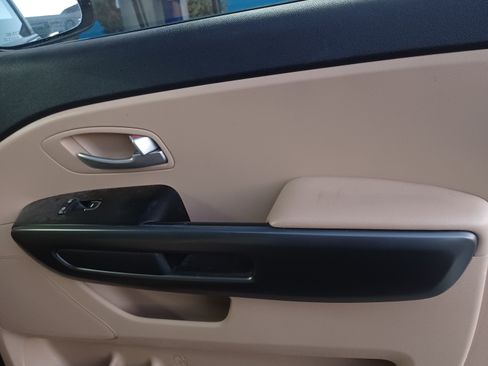 Used 2016 Kia Sedona LX w/ Option Group 020 image 19