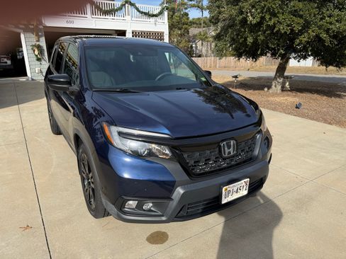 Used 2019 Honda Passport Sport image 2