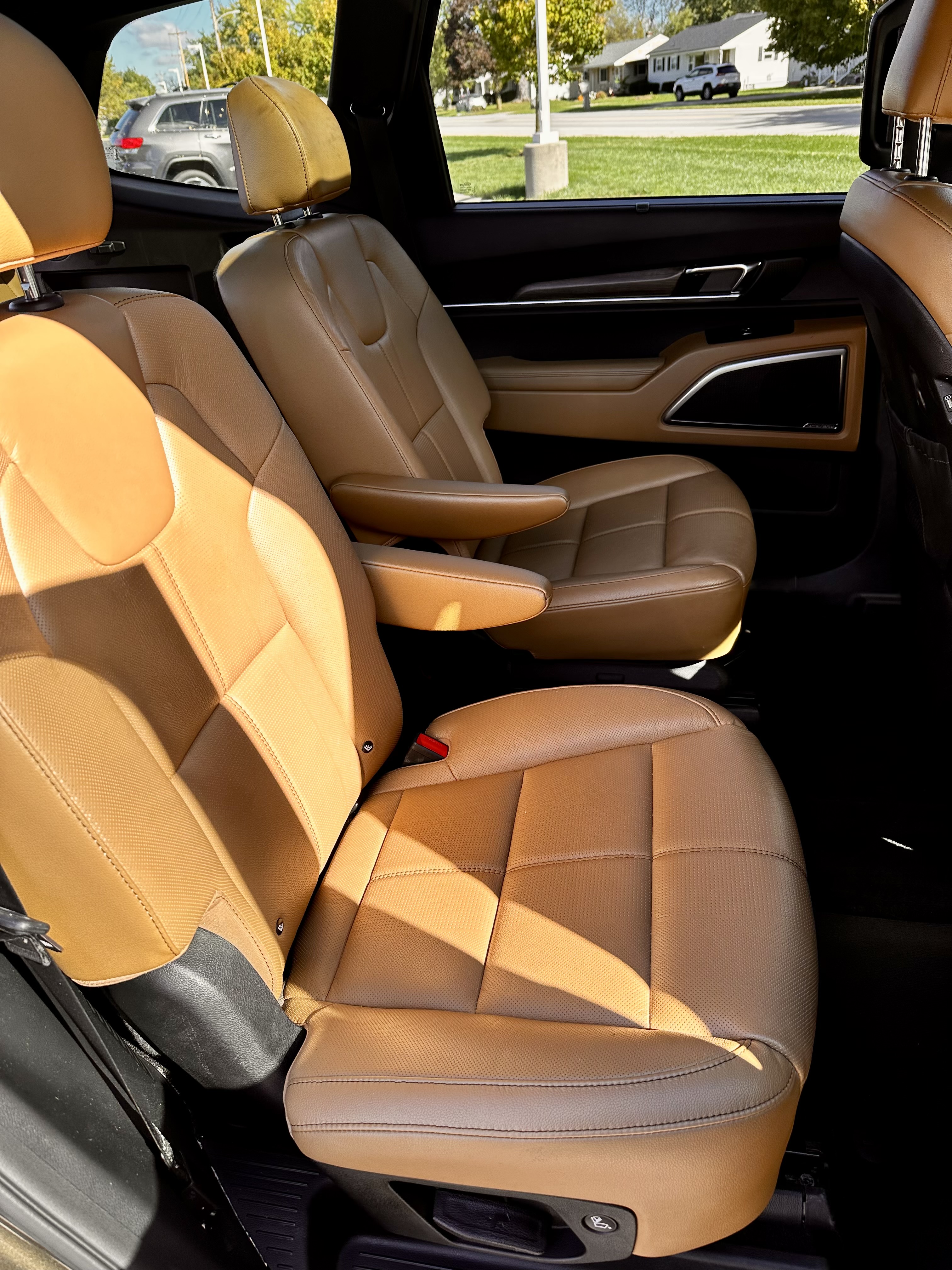 Used 2020 Kia Telluride SX FWD image 9